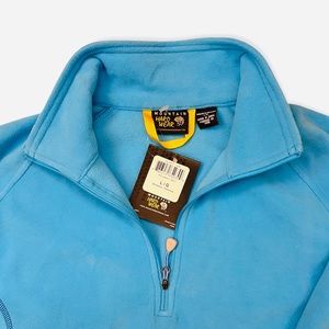 NWT Mountain Hardwear women’s blue soft fleece pullover size large 1/4 zip.